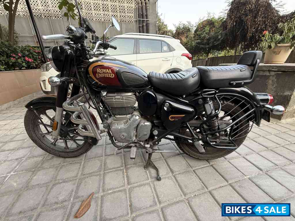 Royal Enfield Classic 350 Dual Channel BS6