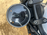 Yezdi Roadster Dual Tone