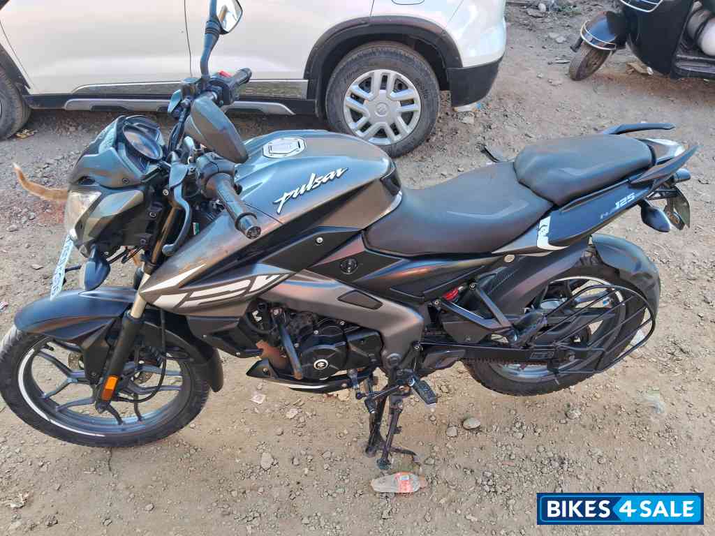 Bajaj Pulsar NS125 2022
