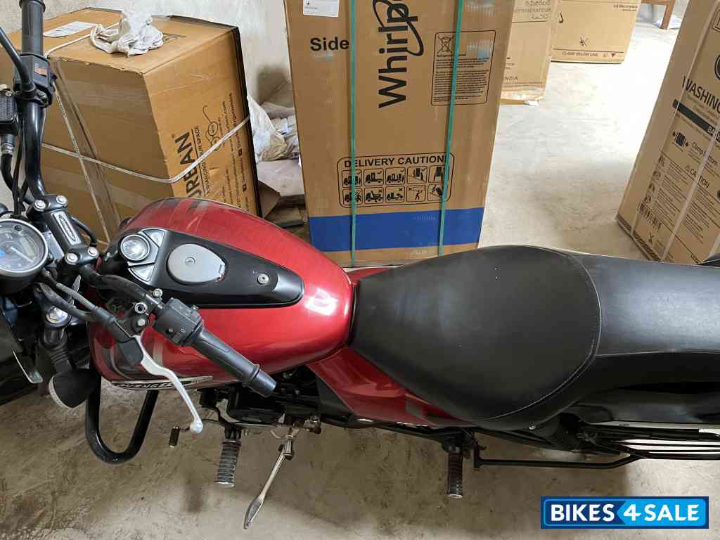 Bajaj Avenger Street 160