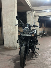 Black Bajaj Avenger Street 160 BS6