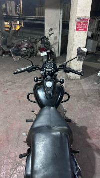 Black Bajaj Avenger Street 160 BS6