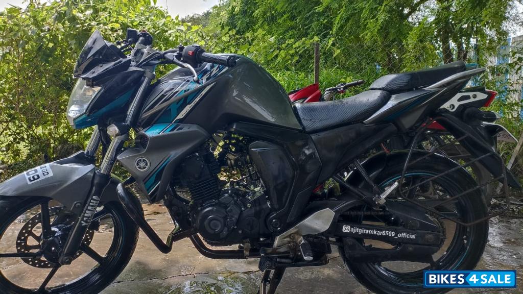 Yamaha FZ-S
