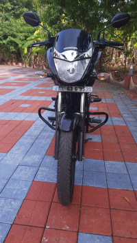 Black Honda Unicorn 160 BS6