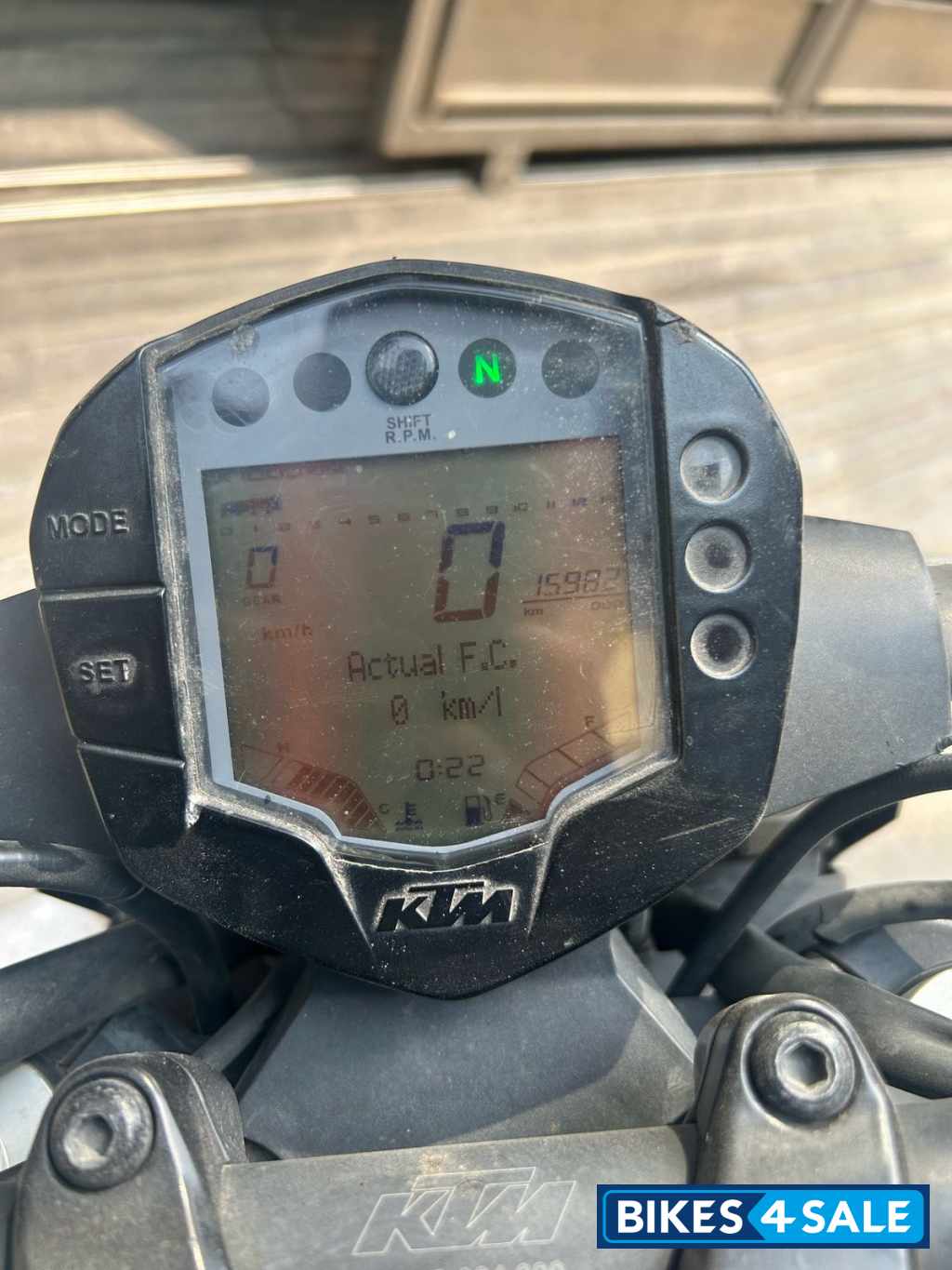 White KTM Duke 250 2020