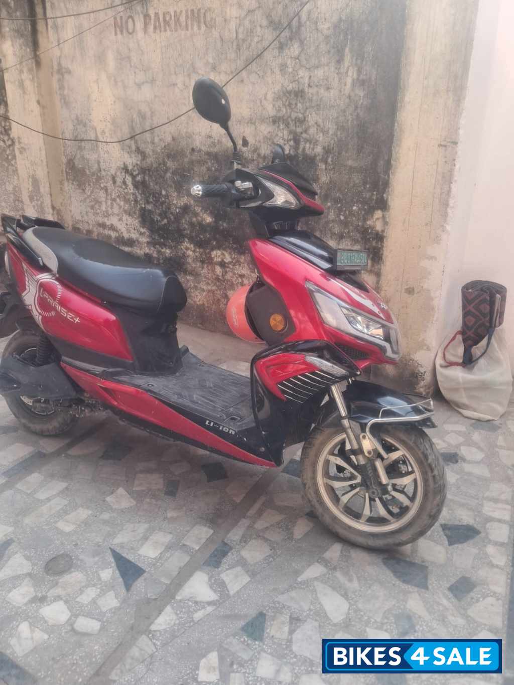 Red Okinawa i-Praise Plus Red Okinawa i-Praise Plus