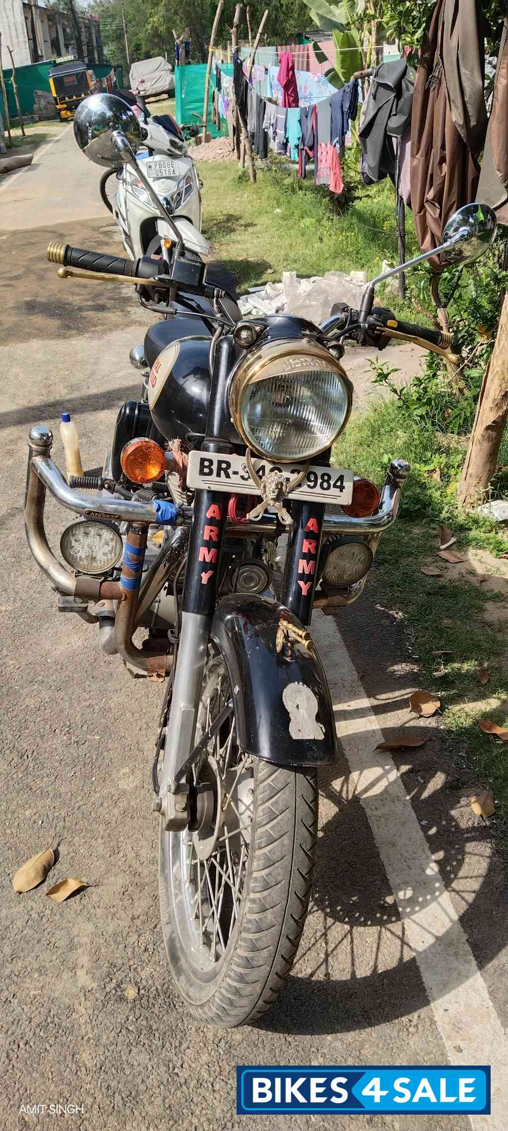 Black Royal Enfield Classic 350