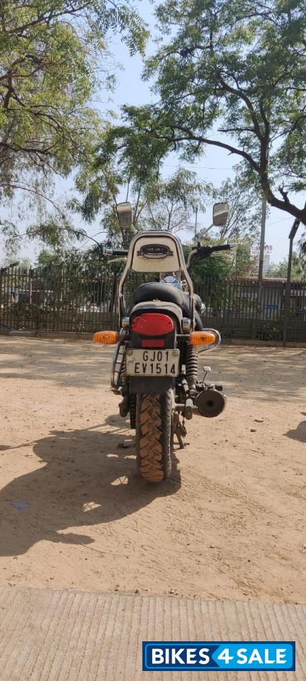 Bajaj Avenger 220 DTS-i