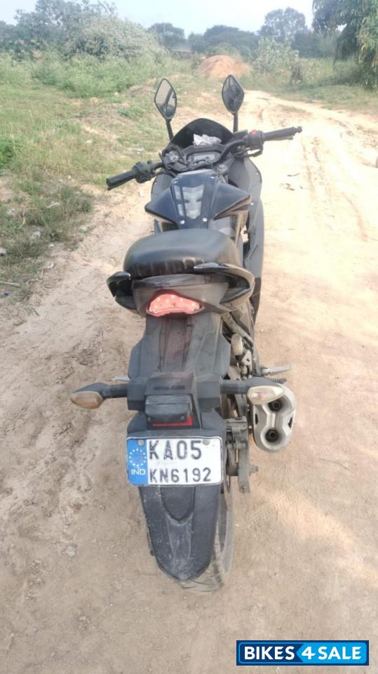 Black Suzuki Gixxer SF