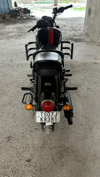 Matt Black Royal Enfield Classic Stealth Black