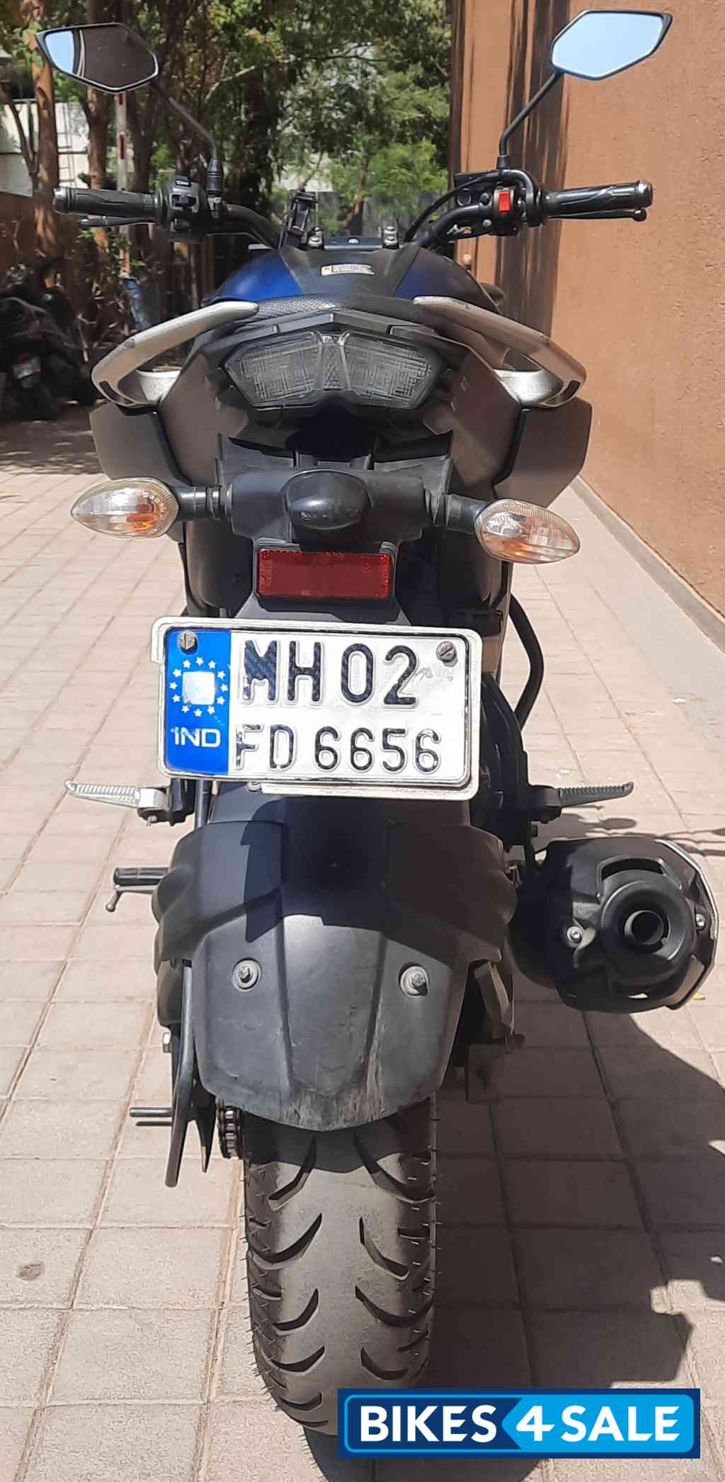 Mat Dark Purplish Blue Yamaha FZ25