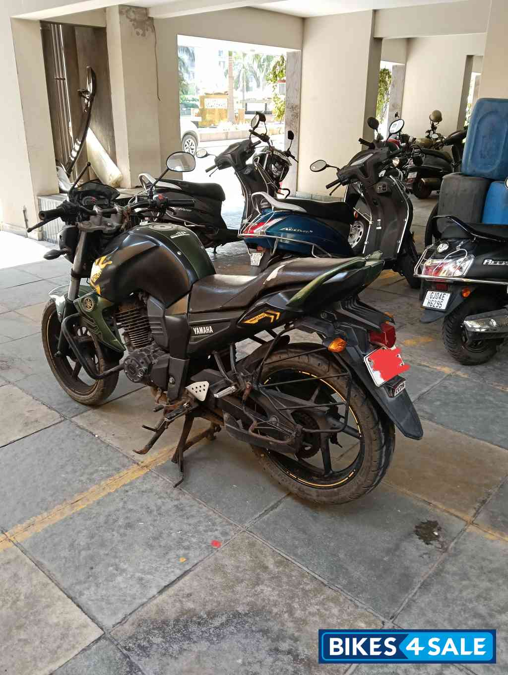 Yamaha FZ-S