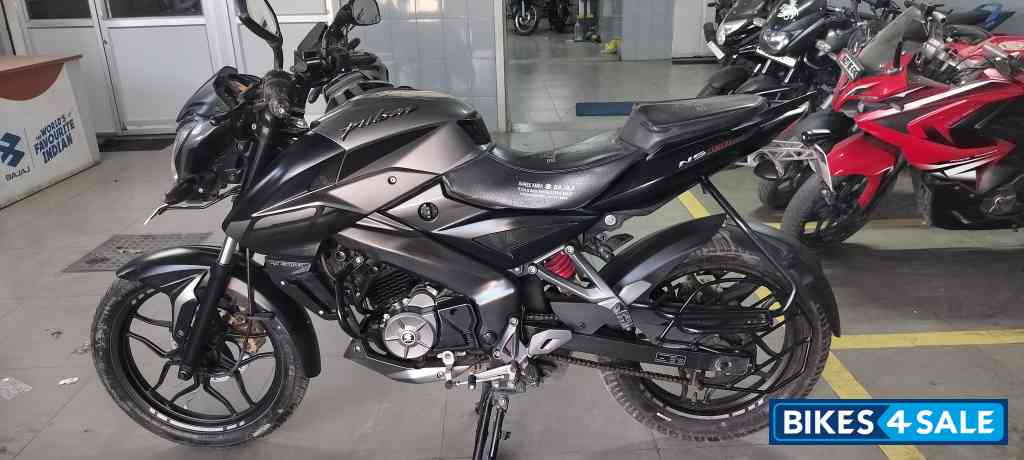 Bajaj Pulsar NS 160