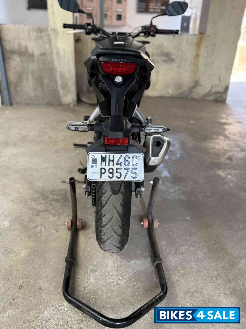 Matte Massive Grey Metallic Honda CB300R