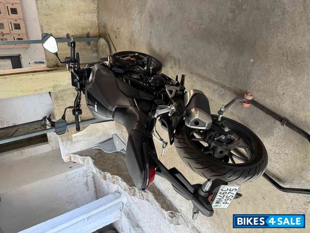 Matte Massive Grey Metallic Honda CB300R