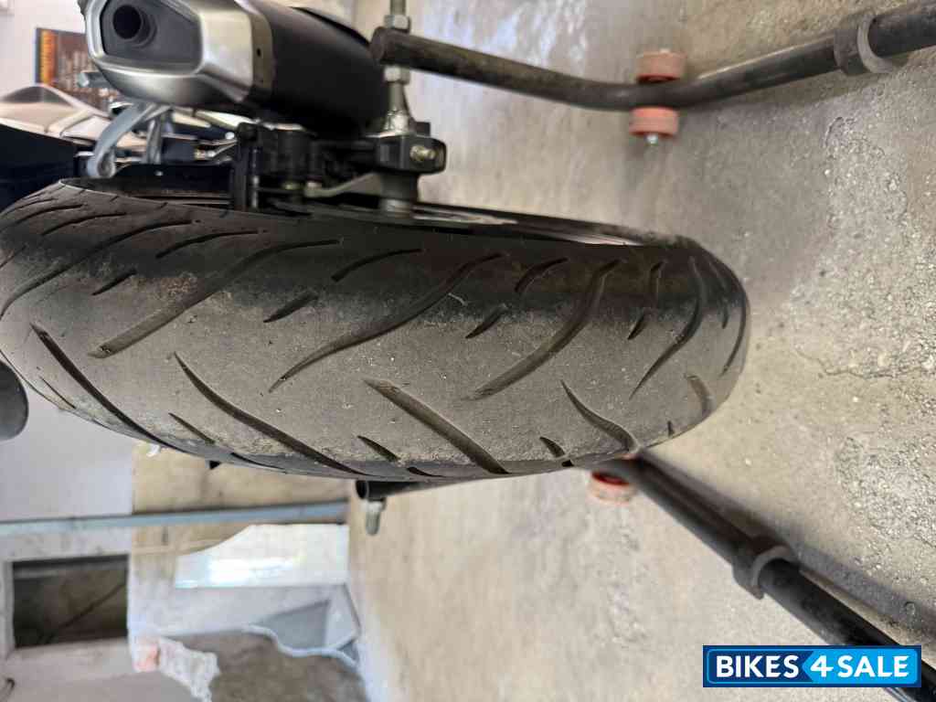 Matte Massive Grey Metallic Honda CB300R