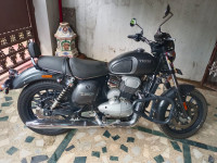 Yezdi Roadster Dual Tone