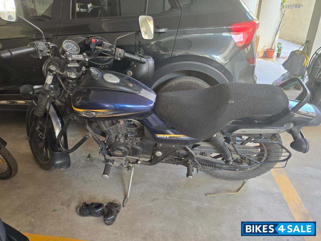 Bajaj Avenger Street 150