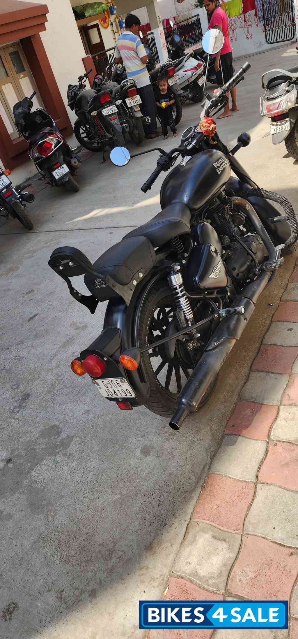 Royal Enfield Classic 500