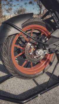 Electronic Orange KTM RC 125