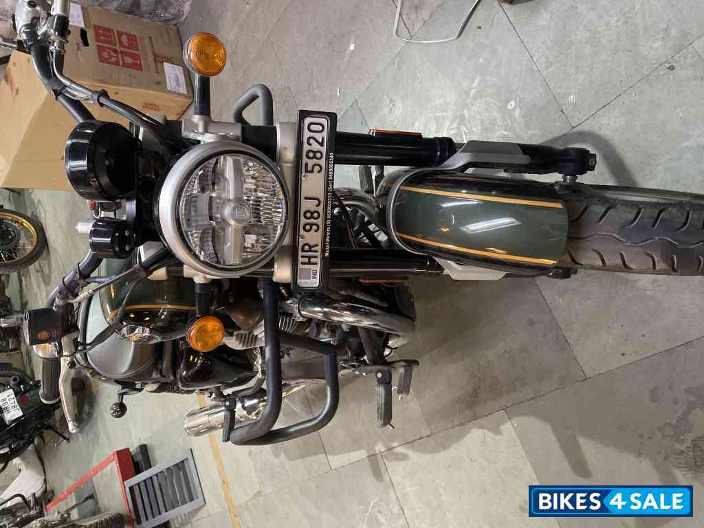 Interstellar Green Royal Enfield Super Meteor 650 Interstellar Green Royal Enfield Super Meteor 650