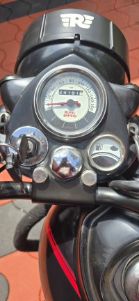 Royal Enfield Classic Stealth Black 2020 Model