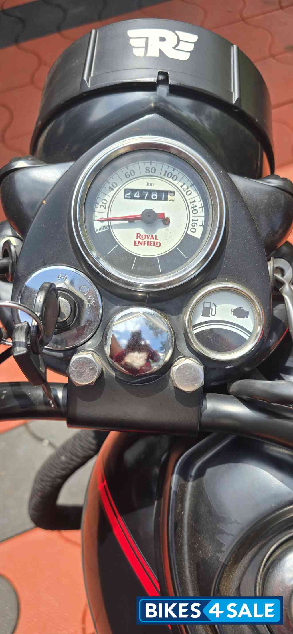 Royal Enfield Classic Stealth Black