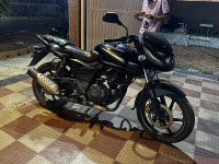 Black Bajaj Pulsar 150 Twin Disc
