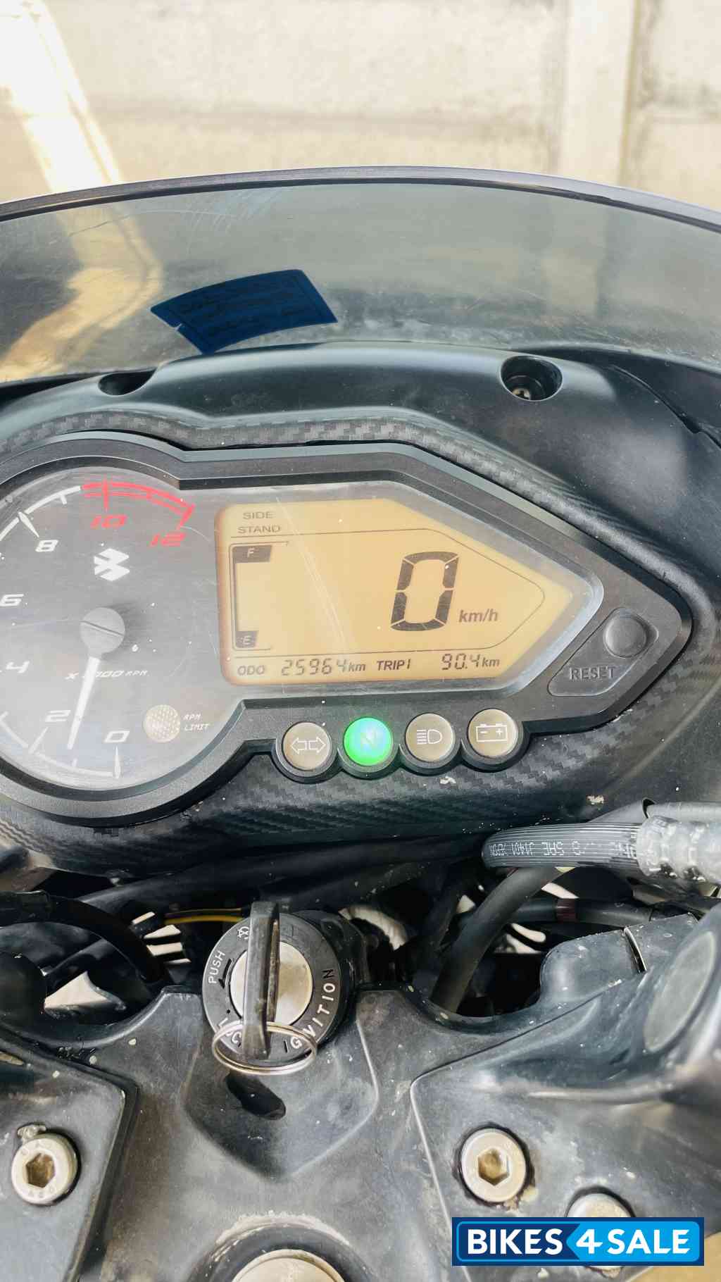 Bajaj Pulsar 125 Neon