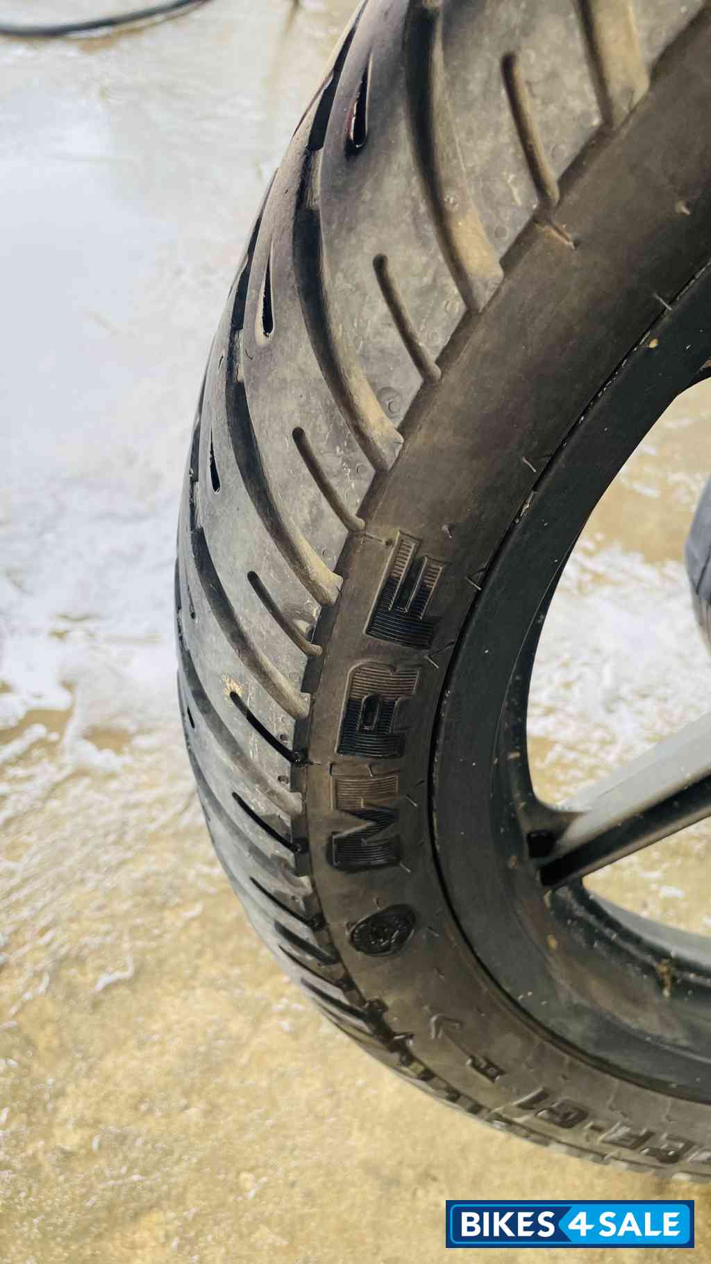 Bajaj Pulsar 125 Neon