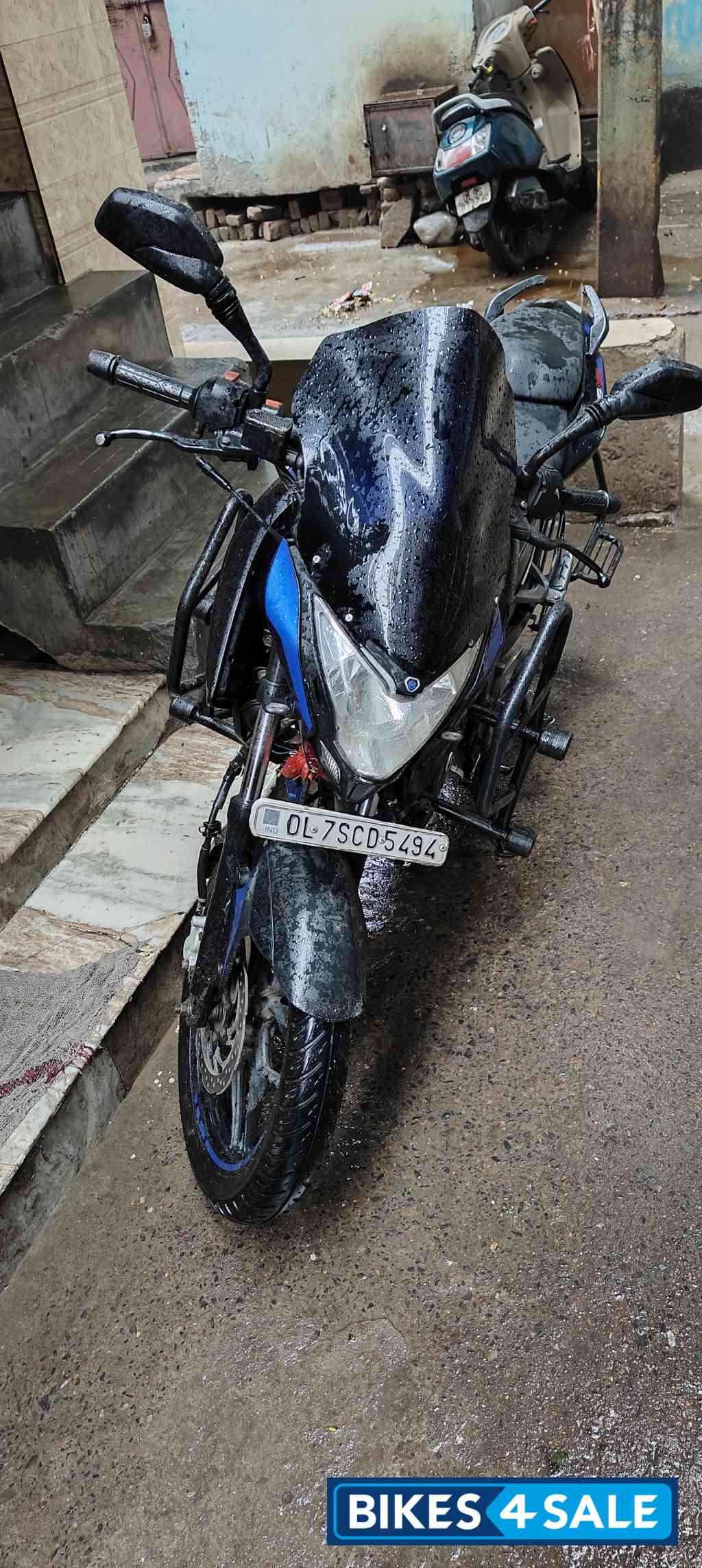 Blue & Black Bajaj Pulsar NS 160