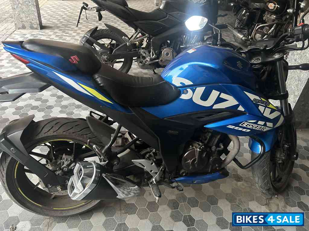Suzuki Gixxer 250 BS6