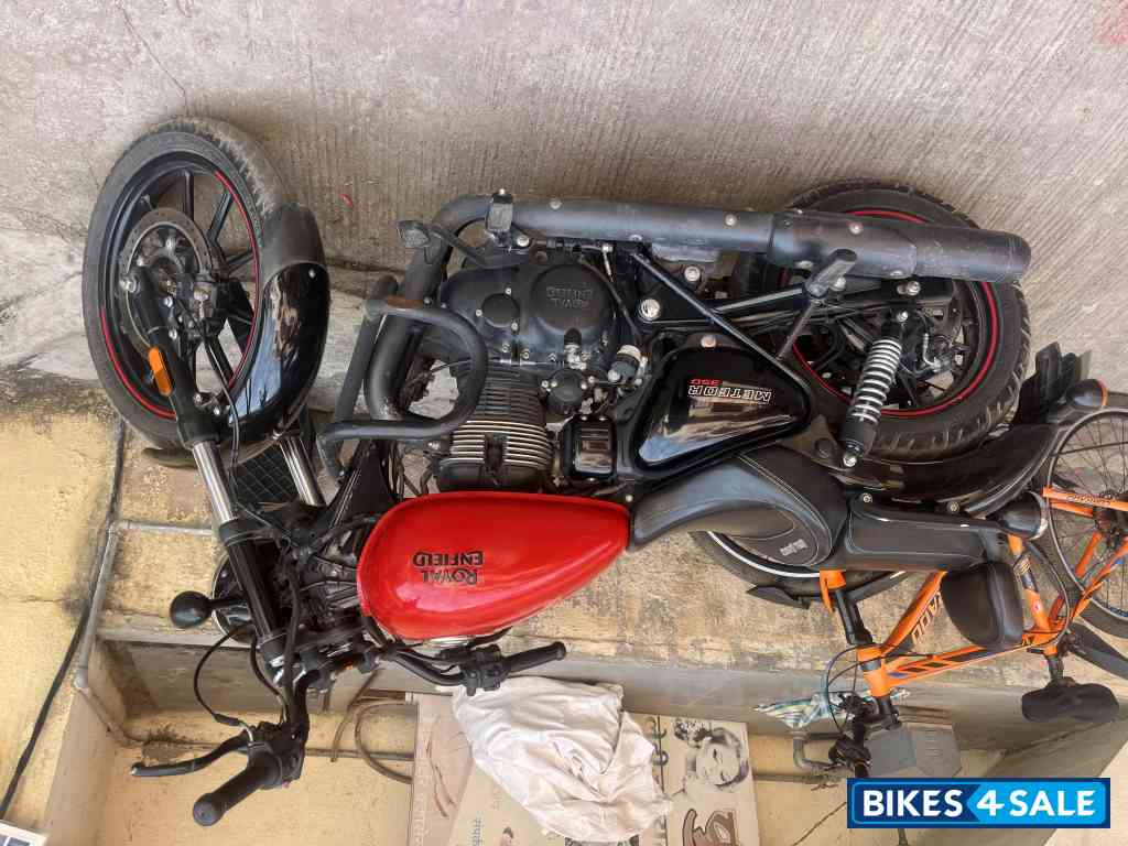 Royal Enfield Meteor 350 Fireball