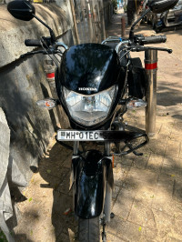 Black Honda CD 110 Dream Deluxe BS6