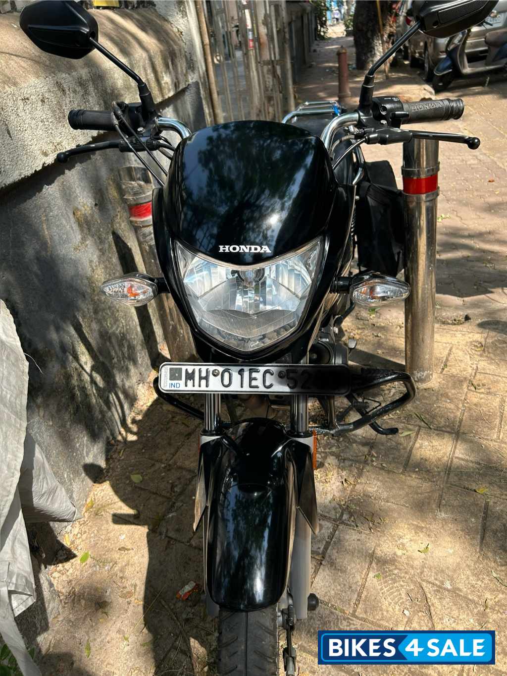 Black Honda CD 110 Dream Deluxe BS6