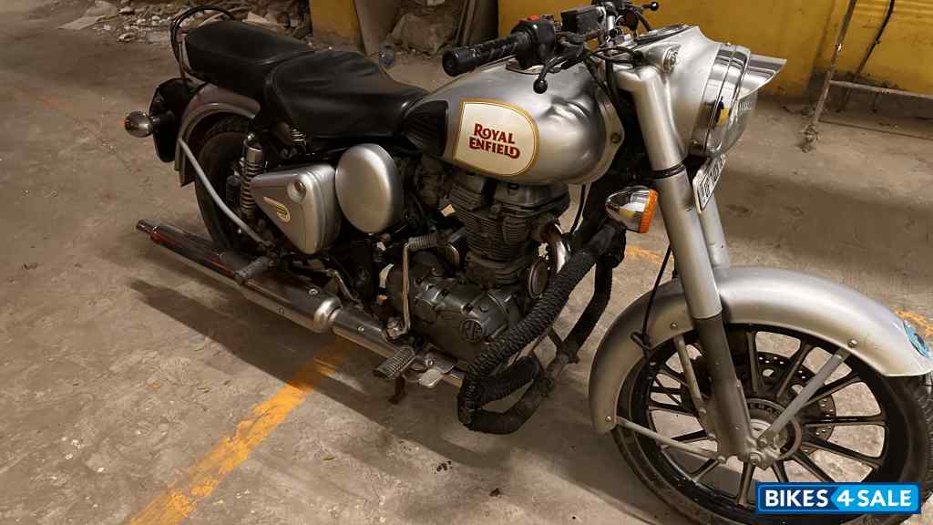Silver Royal Enfield Classic 350