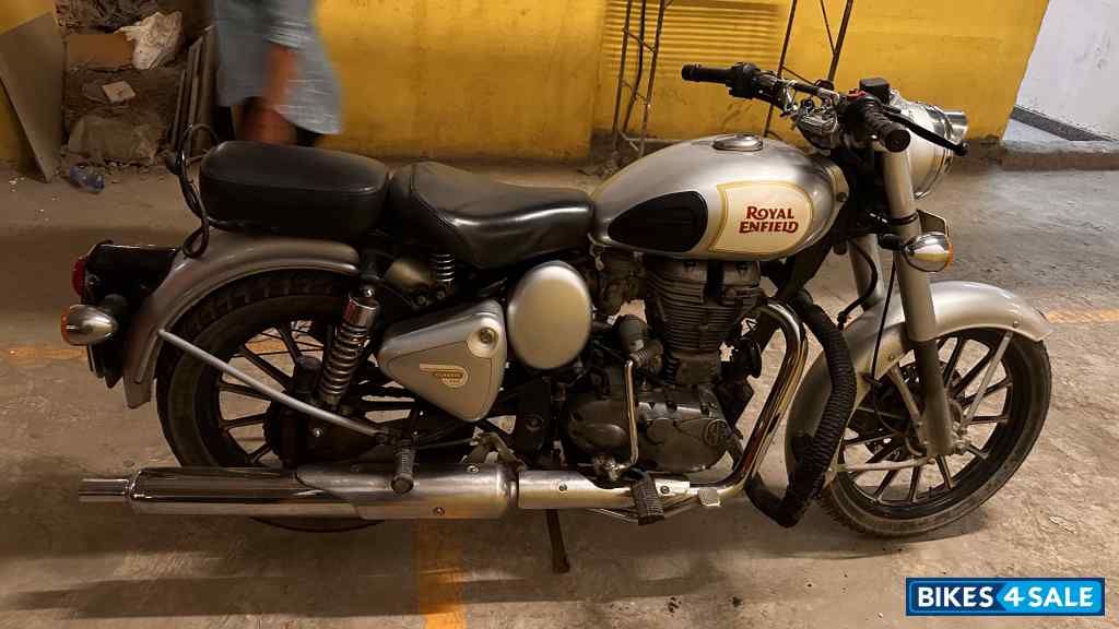 Silver Royal Enfield Classic 350