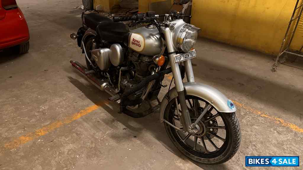 Silver Royal Enfield Classic 350