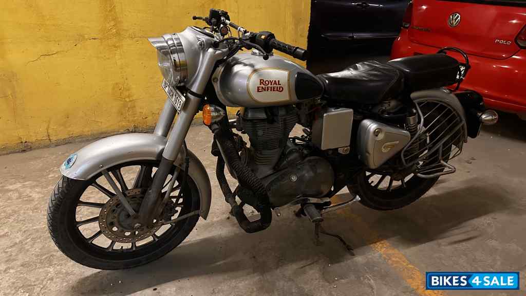 Silver Royal Enfield Classic 350