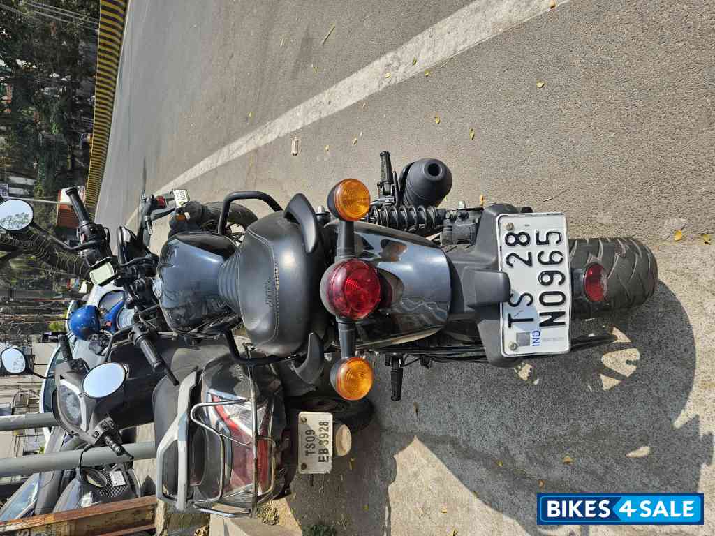 Royal Enfield Hunter 350 Metro