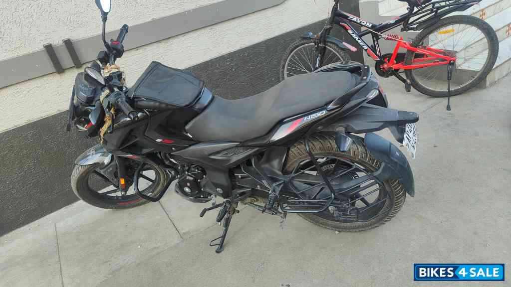 Bajaj Pulsar N150