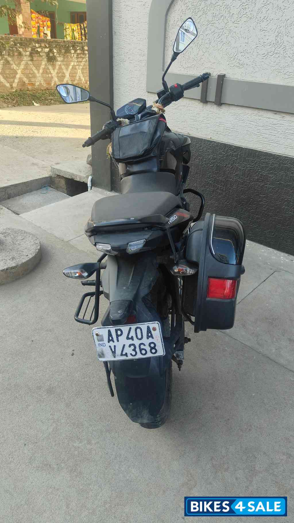 Bajaj Pulsar N150