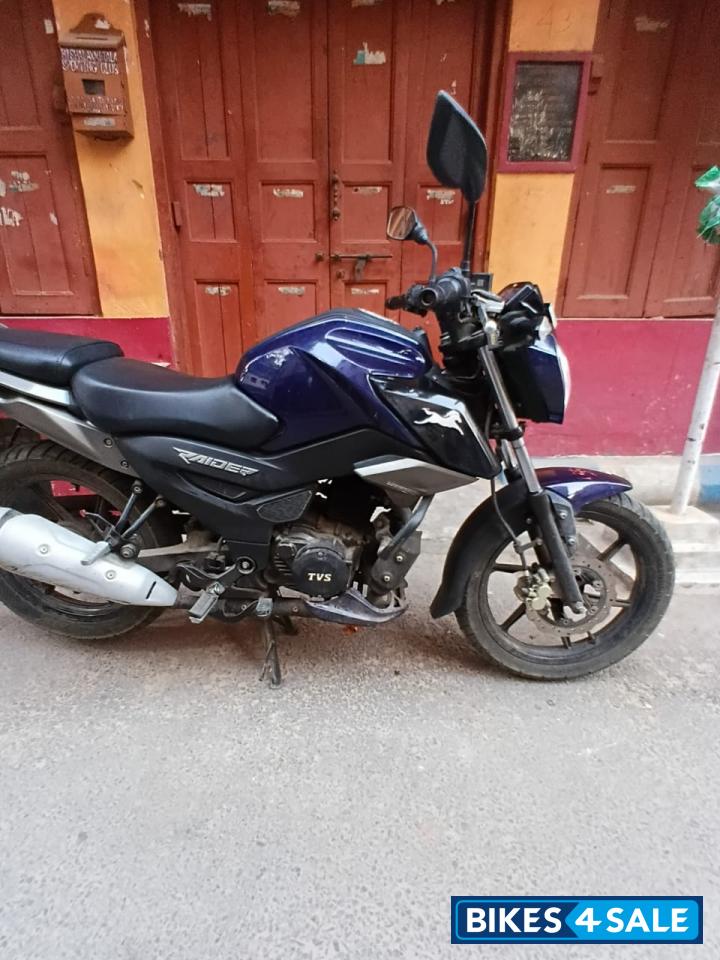Blue TVS Raider 125 Blue TVS Raider 125