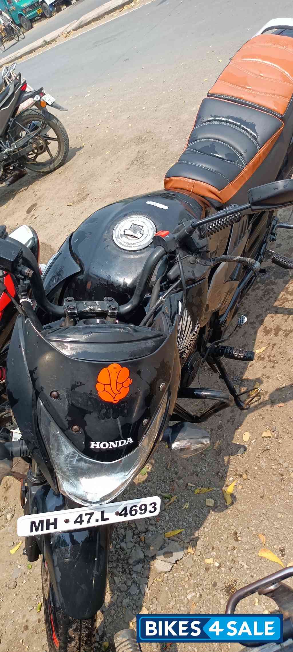 Black Honda CB Unicorn 160