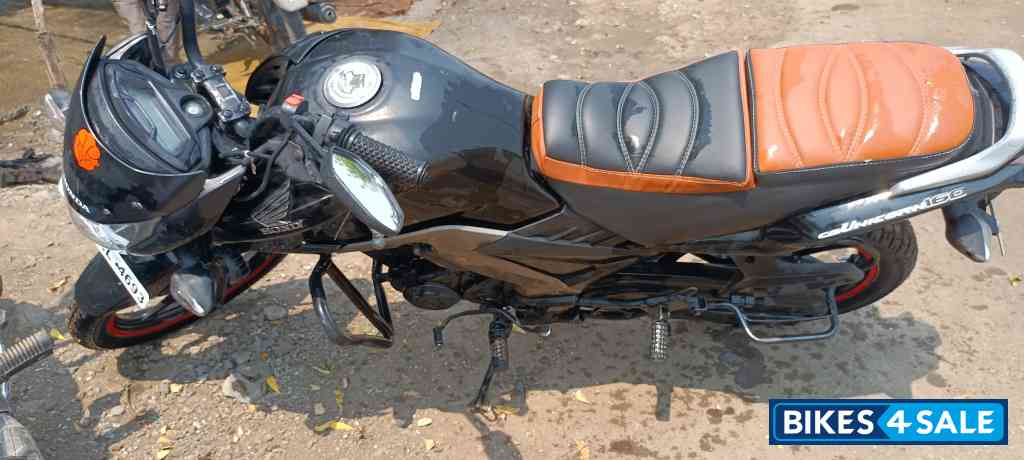 Black Honda CB Unicorn 160