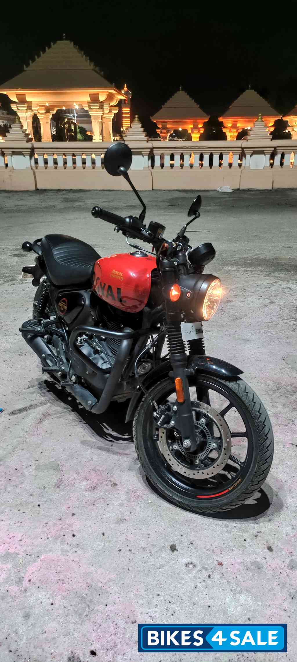 Royal Enfield Hunter 350 Metro