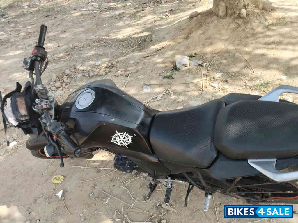 Black Yamaha FZ-S FI V2 Black Yamaha FZ-S FI V2