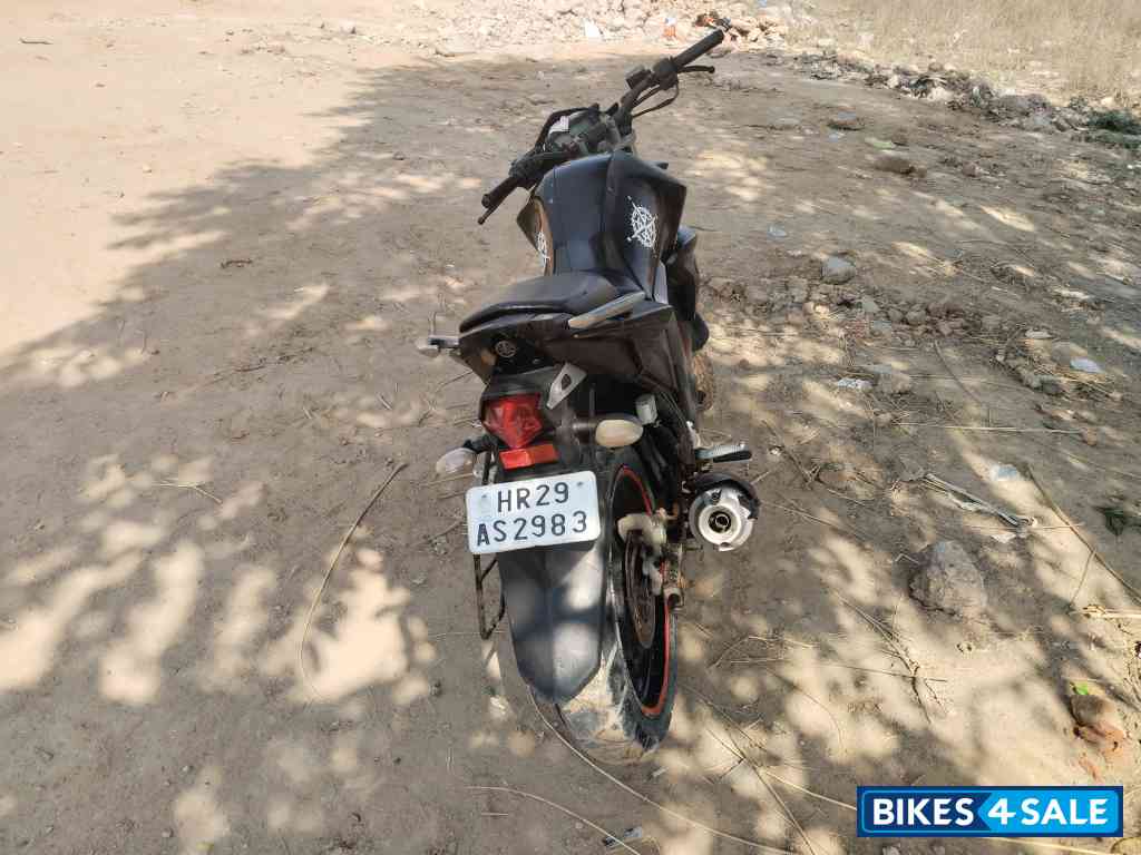 Black Yamaha FZ-S FI V2 Black Yamaha FZ-S FI V2