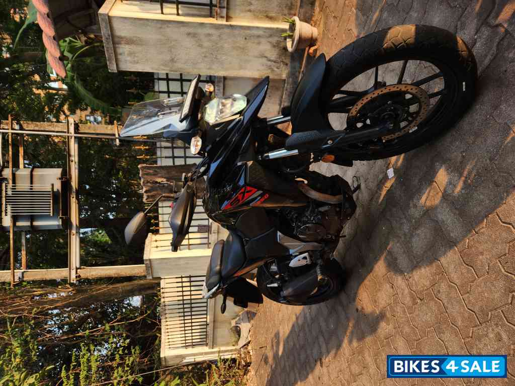 Black Suzuki V-Strom 250