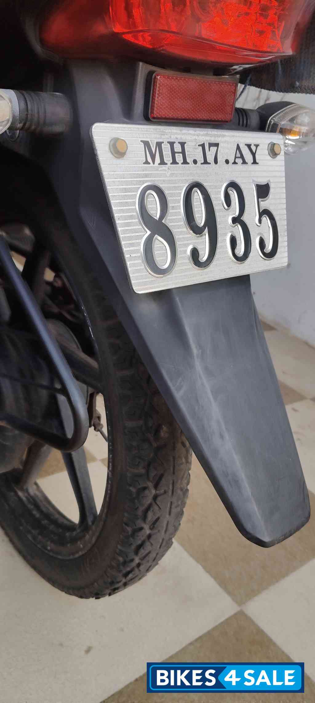 Black Honda Shine 125 Disc